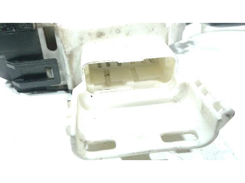 Recambio de cerradura puerta delantera derecha para citroen c4 coupe vtr referencia OEM IAM 9136EV  