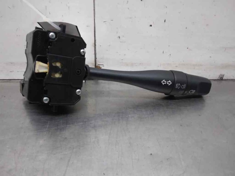Recambio de mando intermitentes para nissan primera berlina (p11) slx referencia OEM IAM 255402F500  