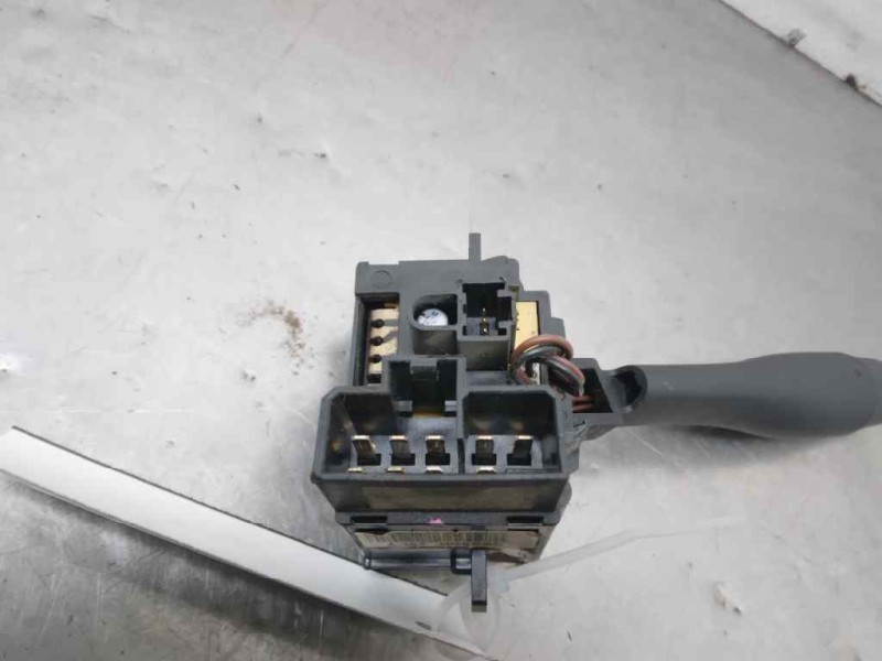 Recambio de mando limpia para nissan primera berlina (p11) slx referencia OEM IAM 252602F500  