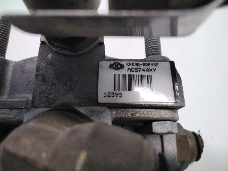 Recambio de valvula rele para nissan atleon referencia OEM IAM AC574AXY  