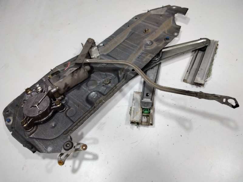 Recambio de elevalunas trasero izquierdo para volvo serie 850 tdi berlina referencia OEM IAM 6800789  