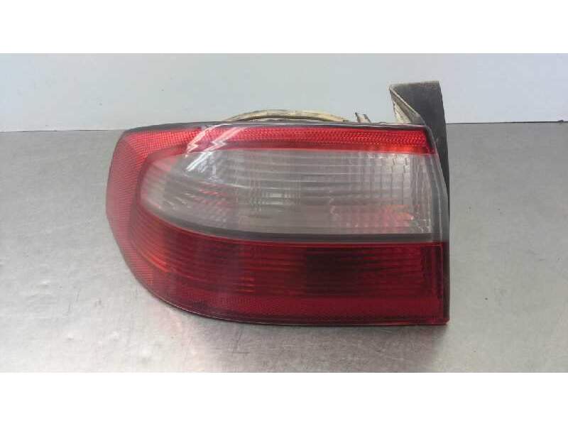Recambio de piloto trasero izquierdo para renault laguna ii (bg0) dynamique referencia OEM IAM 8200002473  