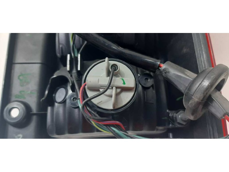 Recambio de piloto trasero izquierdo para nissan pathfinder (r51) referencia OEM IAM 22016550  