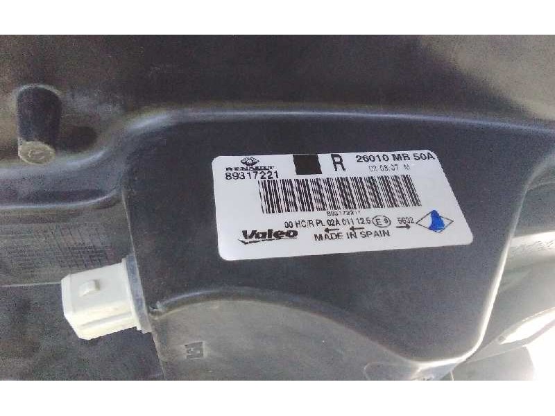 Recambio de faro derecho para renault maxity referencia OEM IAM 89317221  