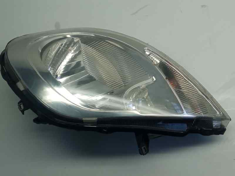 Recambio de faro izquierdo para renault trafic combi (ab 4.01) 2.0 dci diesel fap cat referencia OEM IAM   