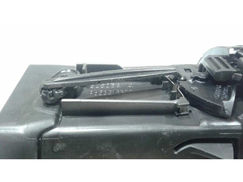 Recambio de aireador central para peugeot 308 confort referencia OEM IAM 965815377  