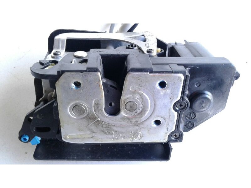 Recambio de cerradura puerta delantera derecha para ssangyong kyron 270 spr xdi premium 4wd referencia OEM IAM   