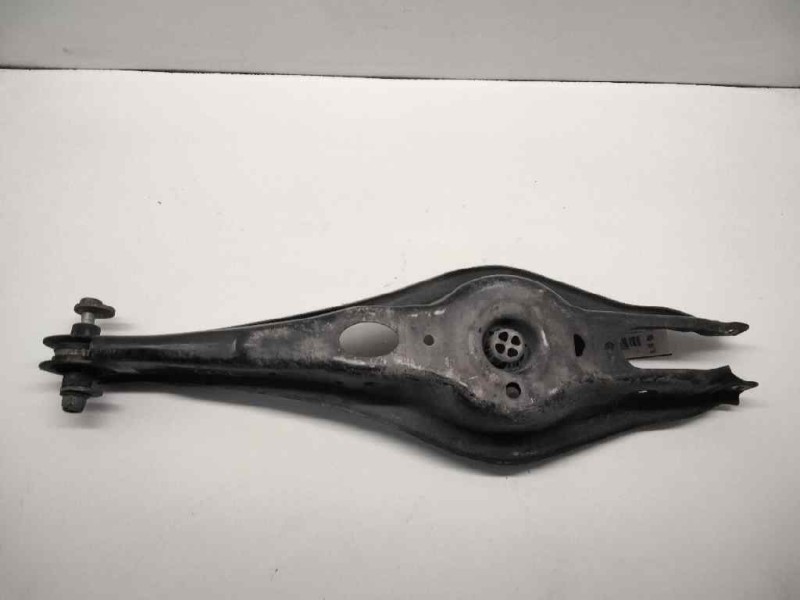 Recambio de brazo suspension inferior trasero derecho para volkswagen golf vii lim. sport by r-line bluemotion referencia OEM IA