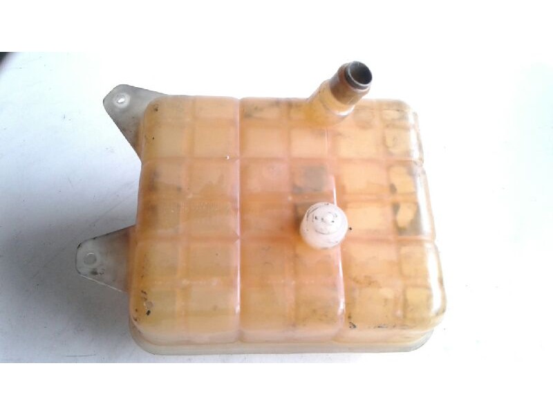 Recambio de deposito expansion para ssangyong kyron 270 spr xdi premium 4wd referencia OEM IAM 2161009100  