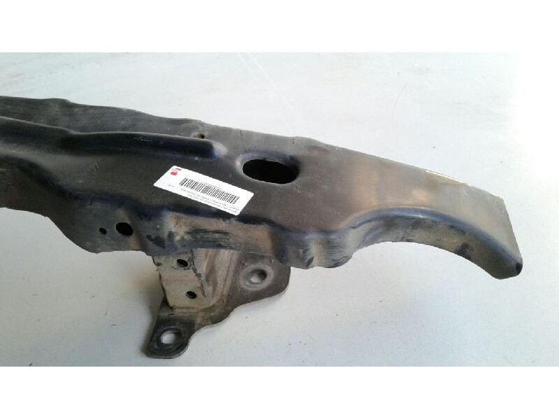 Recambio de refuerzo paragolpes delantero para ssangyong kyron 270 spr xdi premium 4wd referencia OEM IAM   