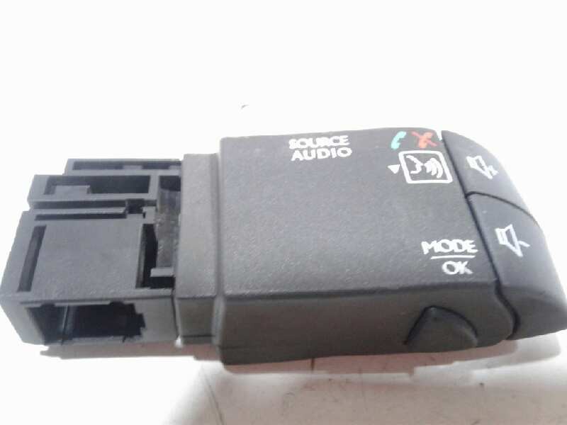 Recambio de mando multifuncion para nissan primastar (x..) kasten l1h1 2.7t referencia OEM IAM   