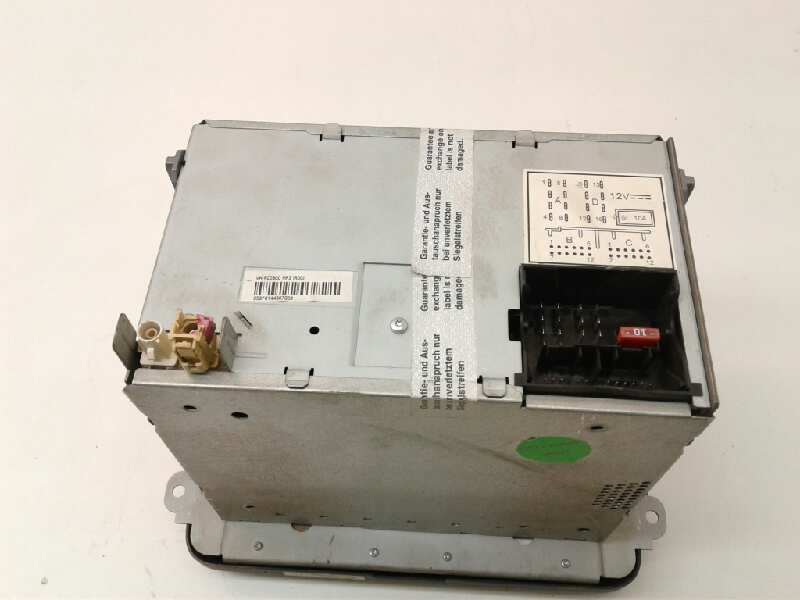 Recambio de sistema audio / radio cd para volkswagen caddy ka/kb (2k) furg. referencia OEM IAM 1K0035186AF  