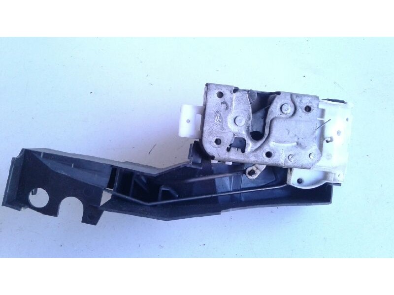 Recambio de cerradura puerta delantera izquierda para ford mondeo berlina (ge) ambiente plus referencia OEM IAM   