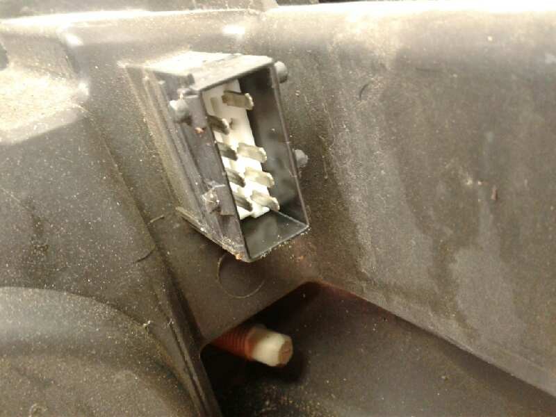 Recambio de faro izquierdo para peugeot 407 sport referencia OEM IAM 301213201L  