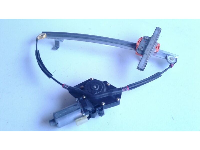 Recambio de elevalunas delantero derecho para ford fiesta berl./courier 1.4 cat (pt-e) referencia OEM IAM   