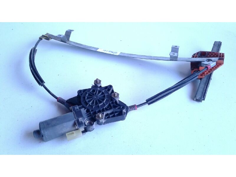 Recambio de elevalunas delantero izquierdo para ford fiesta berl./courier 1.4 cat (pt-e) referencia OEM IAM   