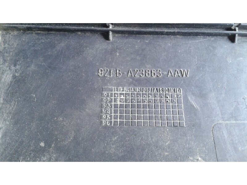 Recambio de mando elevalunas delantero izquierdo para ford fiesta berl./courier 1.4 cat (pt-e) referencia OEM IAM 92FBA23863AAW 