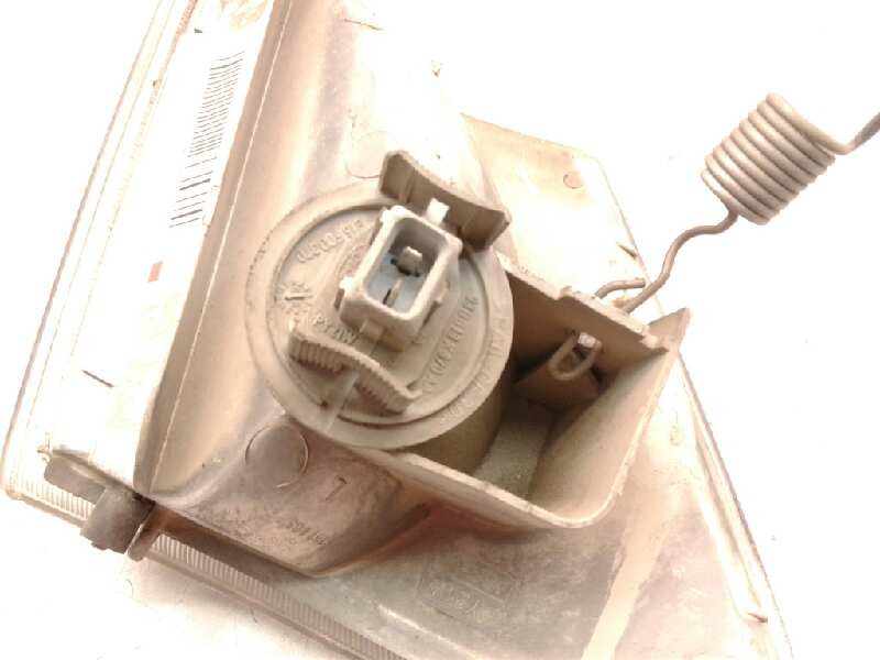 Recambio de piloto delantero izquierdo para ford fiesta berl./courier 1.4 cat (pt-e) referencia OEM IAM 961465L  