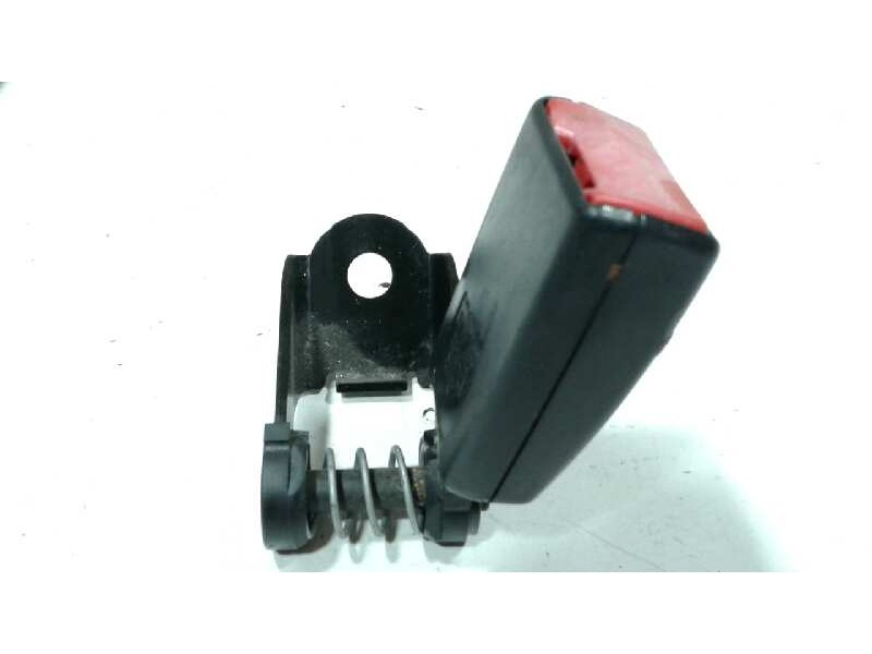 Recambio de enganche cinturon trasero central para bmw serie 5 berlina (e60) 530d referencia OEM IAM   