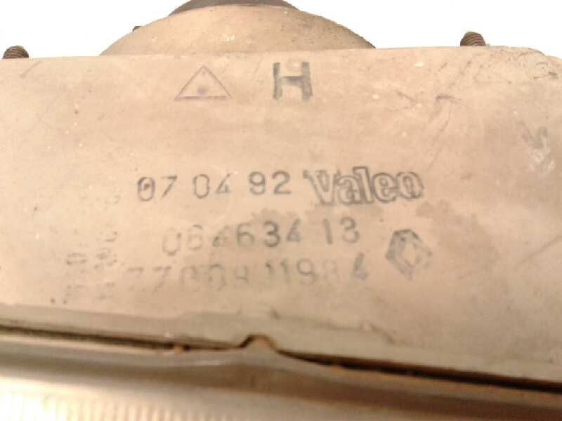 Recambio de faro derecho para renault rapid/express (f40) 1.9 diesel referencia OEM IAM 7700811984D  
