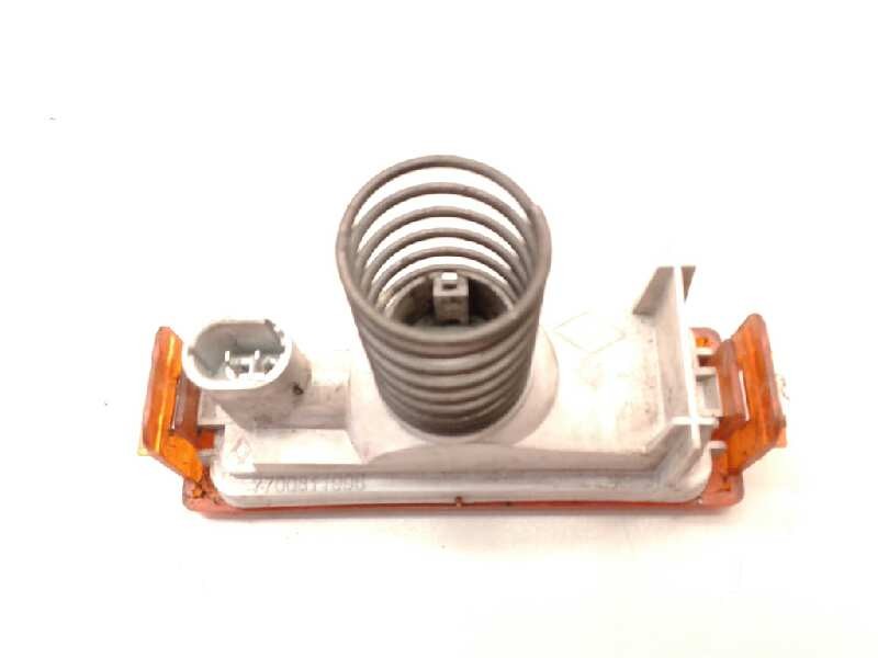 Recambio de piloto delantero derecho para renault rapid/express (f40) 1.9 diesel referencia OEM IAM 77008111996  