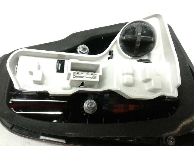 Recambio de piloto trasero derecho porton para volkswagen golf vii lim. sport by r-line bluemotion referencia OEM IAM 945094AE  