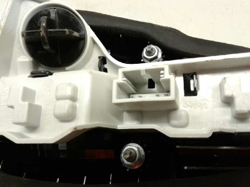 Recambio de piloto trasero izquierdo porton para volkswagen golf vii lim. sport by r-line bluemotion referencia OEM IAM 945093AE