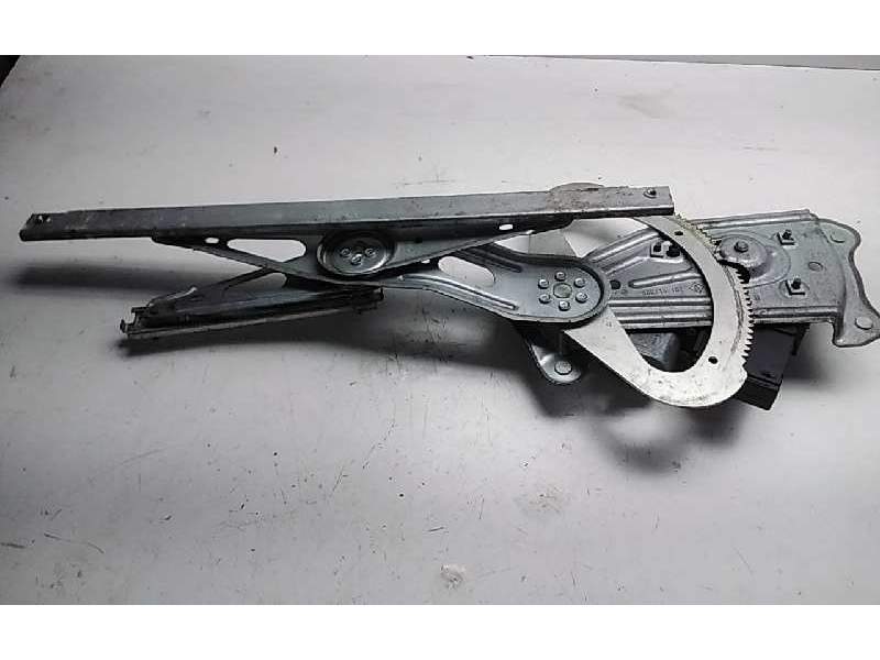 Recambio de elevalunas trasero derecho para renault scenic iii dynamique referencia OEM IAM 82730005R  