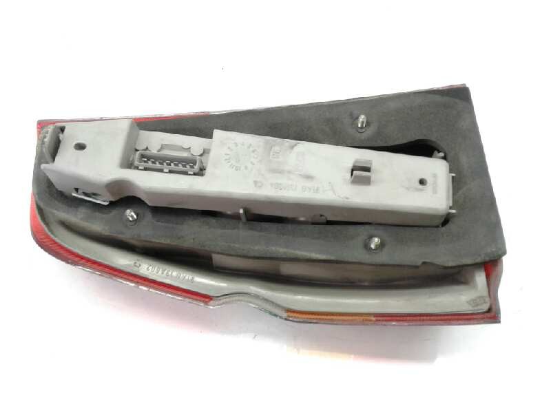 Recambio de piloto trasero derecho para ford escort cabrio referencia OEM IAM 91AG13A602  