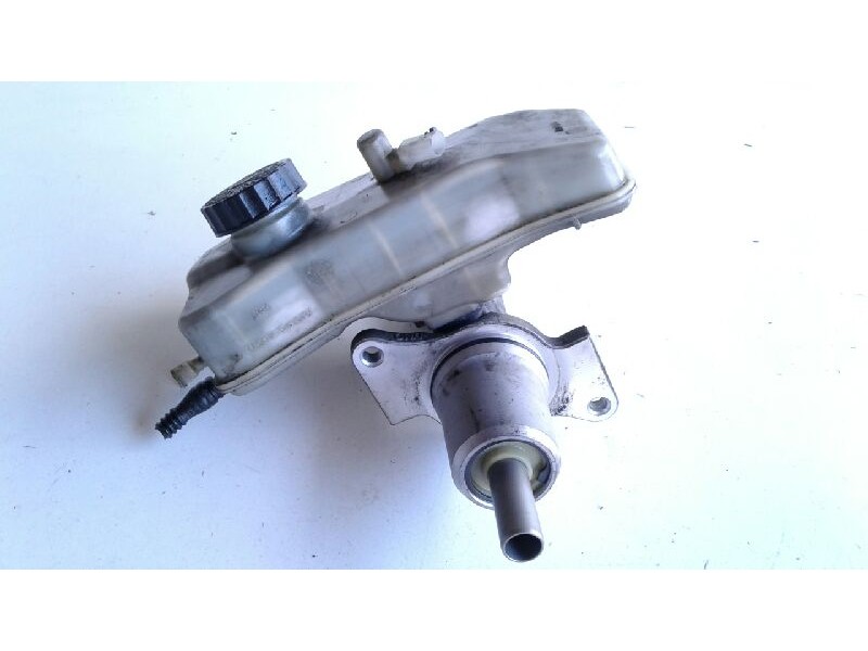 Recambio de bomba freno para mercedes sprinter 02.00  caja cerrada 313 cdi (903.661-662) referencia OEM IAM   