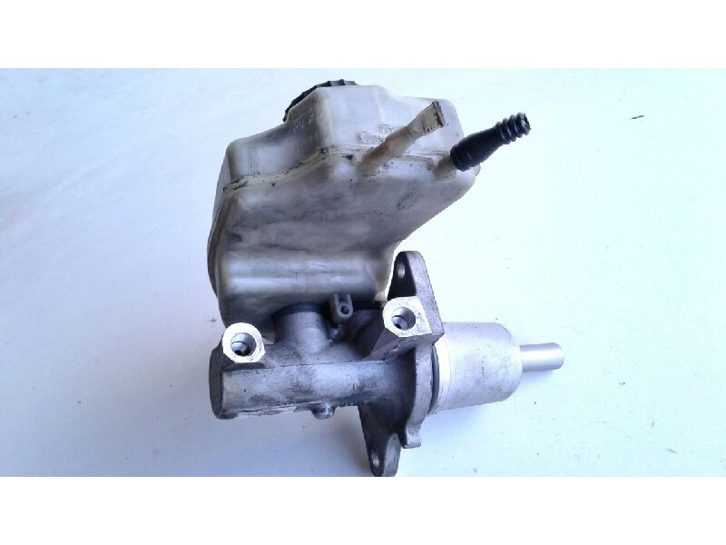 Recambio de bomba freno para mercedes sprinter 02.00  caja cerrada 313 cdi (903.661-662) referencia OEM IAM   