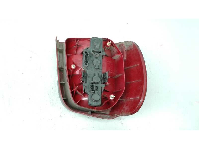 Recambio de piloto trasero derecho para volkswagen polo berlina (6n2) conceptline referencia OEM IAM 6N0945096H  