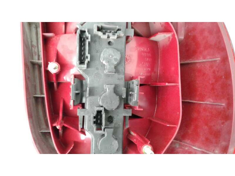 Recambio de piloto trasero derecho para volkswagen polo berlina (6n2) conceptline referencia OEM IAM 6N0945096H  