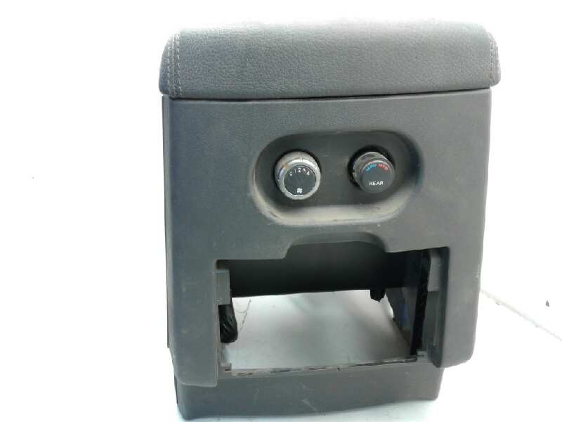 Recambio de apoyabrazos central para nissan navara pick-up (d40m) 2.5 dci cat referencia OEM IAM   