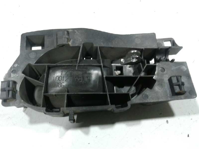 Recambio de maneta interior trasera derecha para peugeot 407 st confort pack referencia OEM IAM 10027386  