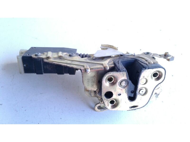 Recambio de cerradura puerta delantera derecha para opel corsa b swing referencia OEM IAM   