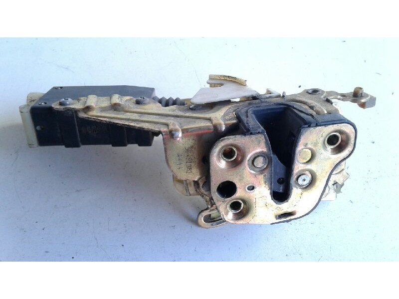 Recambio de cerradura puerta delantera derecha para opel corsa b swing referencia OEM IAM   