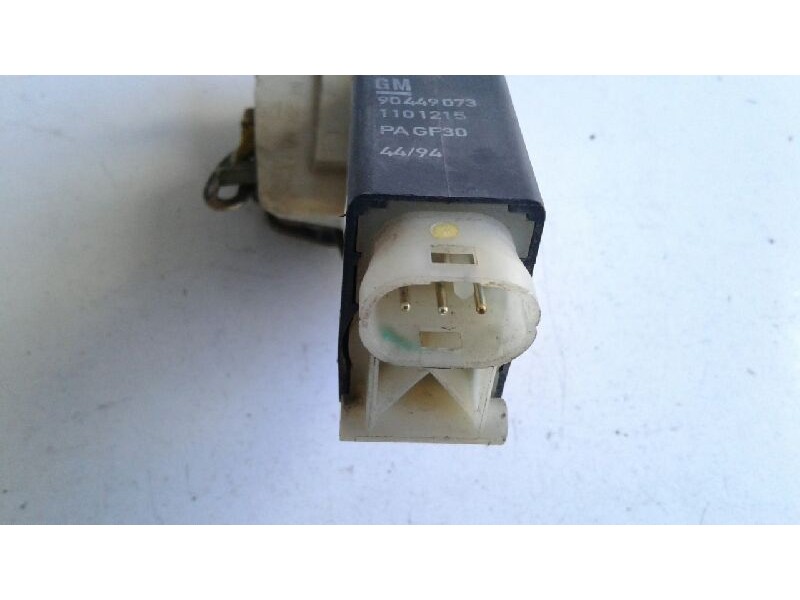 Recambio de cerradura puerta delantera derecha para opel corsa b swing referencia OEM IAM   