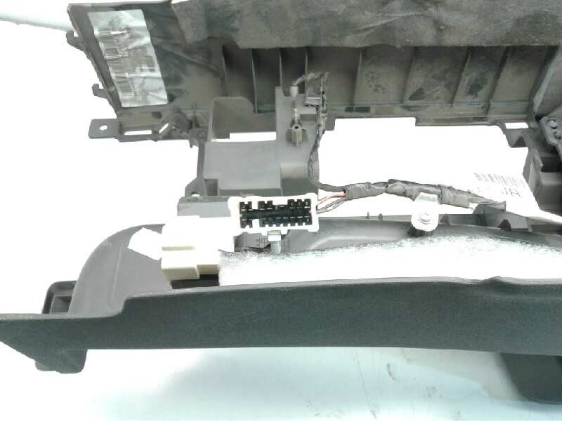 Recambio de apoyabrazos central para nissan navara pick-up (d40m) 2.5 dci cat referencia OEM IAM Q05081  