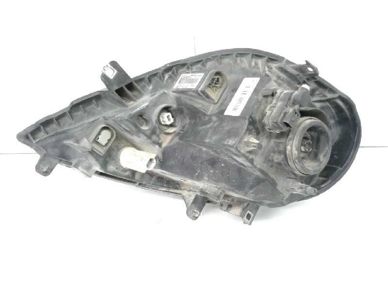 Recambio de faro derecho para renault trafic combi (ab 4.01) 2.0 dci diesel fap cat referencia OEM IAM   