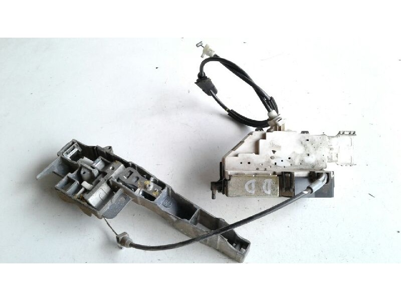 Recambio de cerradura puerta delantera derecha para citroen c4 berlina vtr plus referencia OEM IAM 9136ES  
