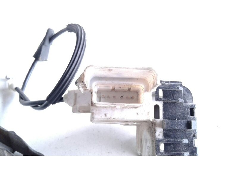 Recambio de cerradura puerta delantera derecha para citroen c4 berlina vtr plus referencia OEM IAM 9136ES  