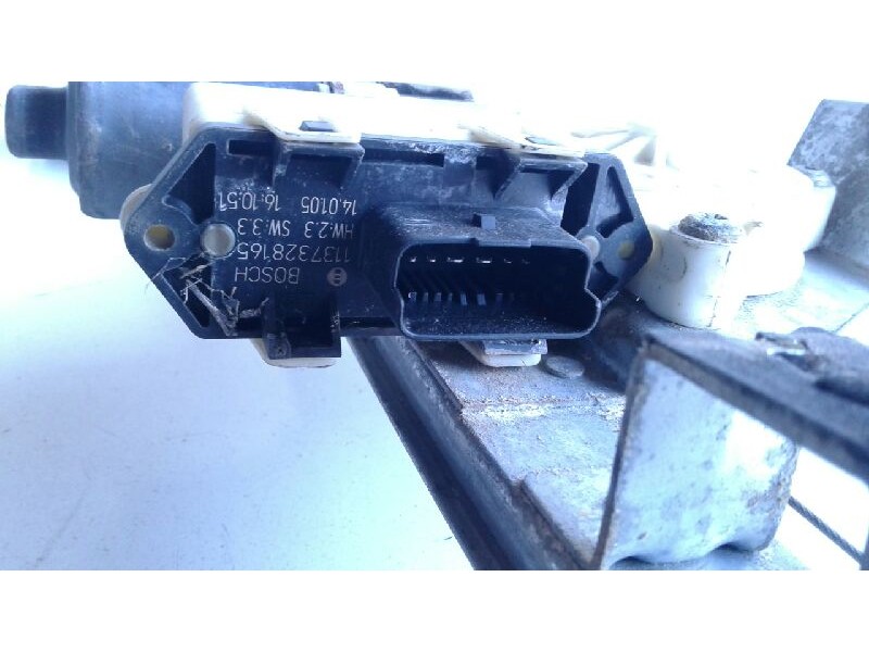 Recambio de elevalunas trasero derecho para citroen c4 berlina vtr plus referencia OEM IAM 922488  