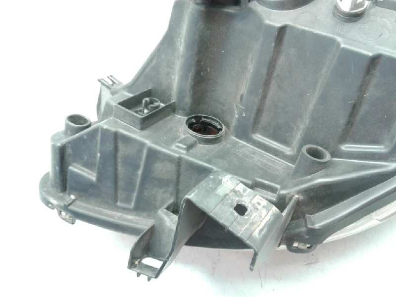 Recambio de faro derecho para renault kangoo (f/kc0) authentique 4x4 referencia OEM IAM 8200183921  