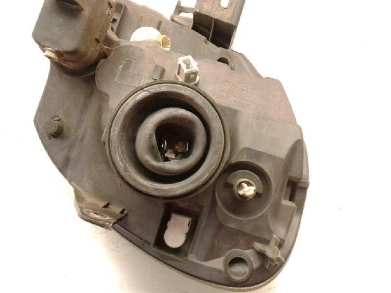 Recambio de faro izquierdo para renault kangoo (f/kc0) authentique 4x4 referencia OEM IAM 82001183917  