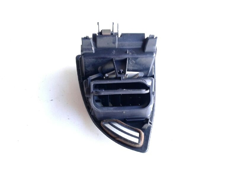 Recambio de aireador derecho para citroen c4 berlina vtr plus referencia OEM IAM 9646337977  