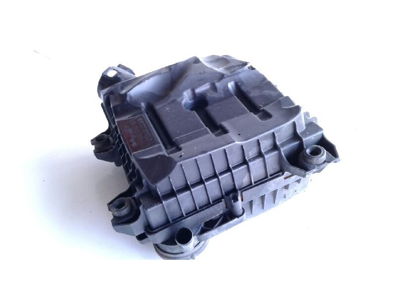 Recambio de caja filtro de aire para nissan primastar (x..) kasten l1h1 2.7t referencia OEM IAM   
