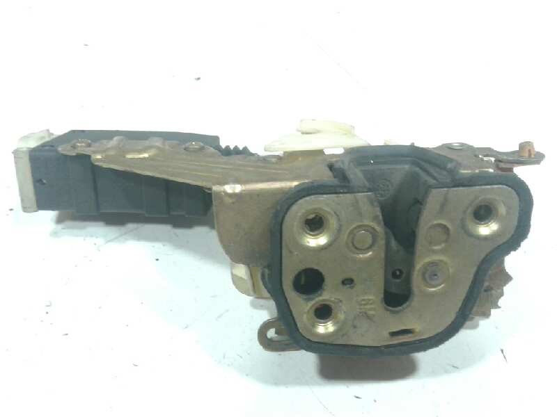 Recambio de cerradura puerta delantera derecha para opel astra f berlina básico referencia OEM IAM 134179  