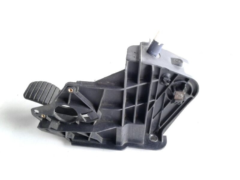 Recambio de pedal freno para opel movano b pritsche/kipper/koffer 2.3 cdti referencia OEM IAM 180101626R  
