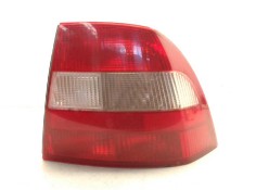 Recambio de piloto trasero derecho para opel vectra b berlina básico (1999) referencia OEM IAM 37360748  